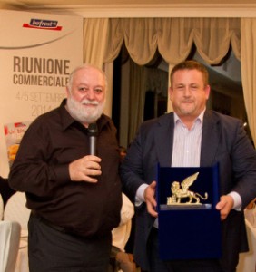 Gianluca Tesolin premia la filiale di Casale sul Sile 