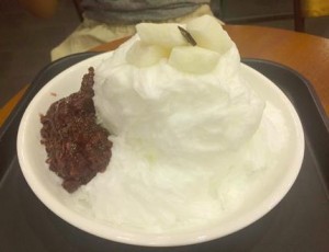 Dalla Corea, alcuni gelati molto popolari con topping particolari (ad esempio fagioli rossi)