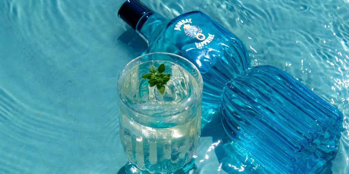 Bombay Sapphire, Thomas Heatherwick firma una nuova ‘glassware collection’