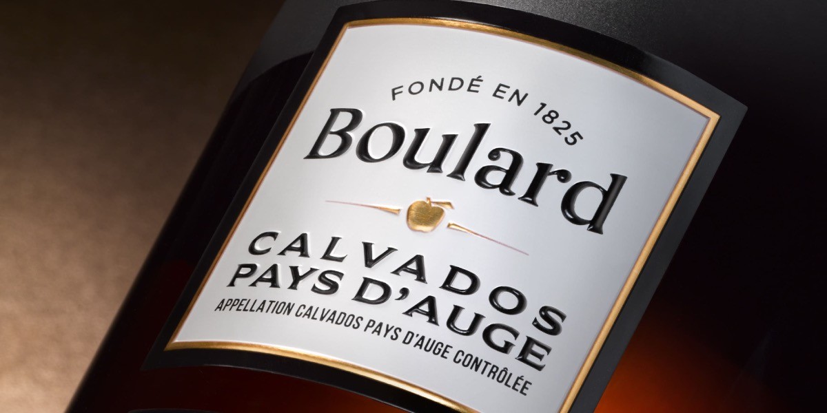 Duecento anni di Calvados Boulard: l’acquavite di mele della Normandia