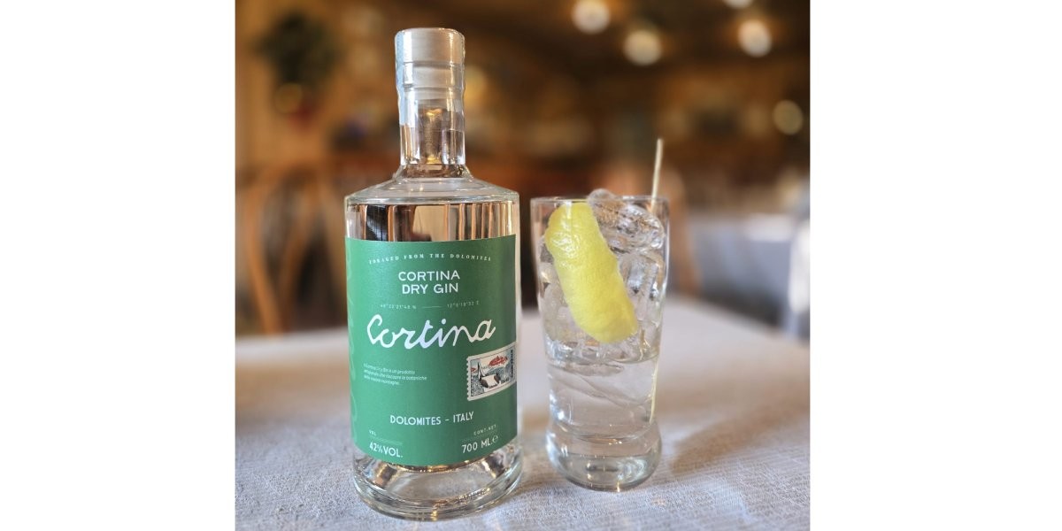 Gin London Dry - Sapori di Cortina, nasce l'ultimo distillato di Cortina Spirits