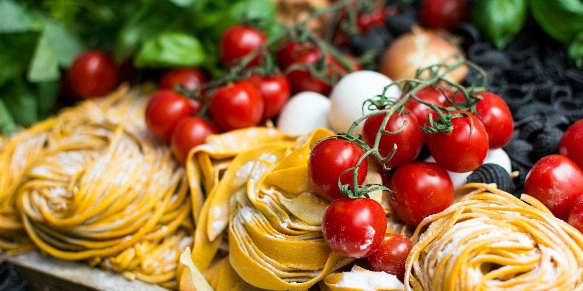 Come gli stranieri vedono la cucina italiana. Toscana, Roma e Sicilia guidano l'immaginario del gusto