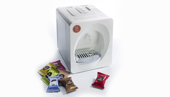 Mokador presenta la nuova macchina per capsule Dado 2.0