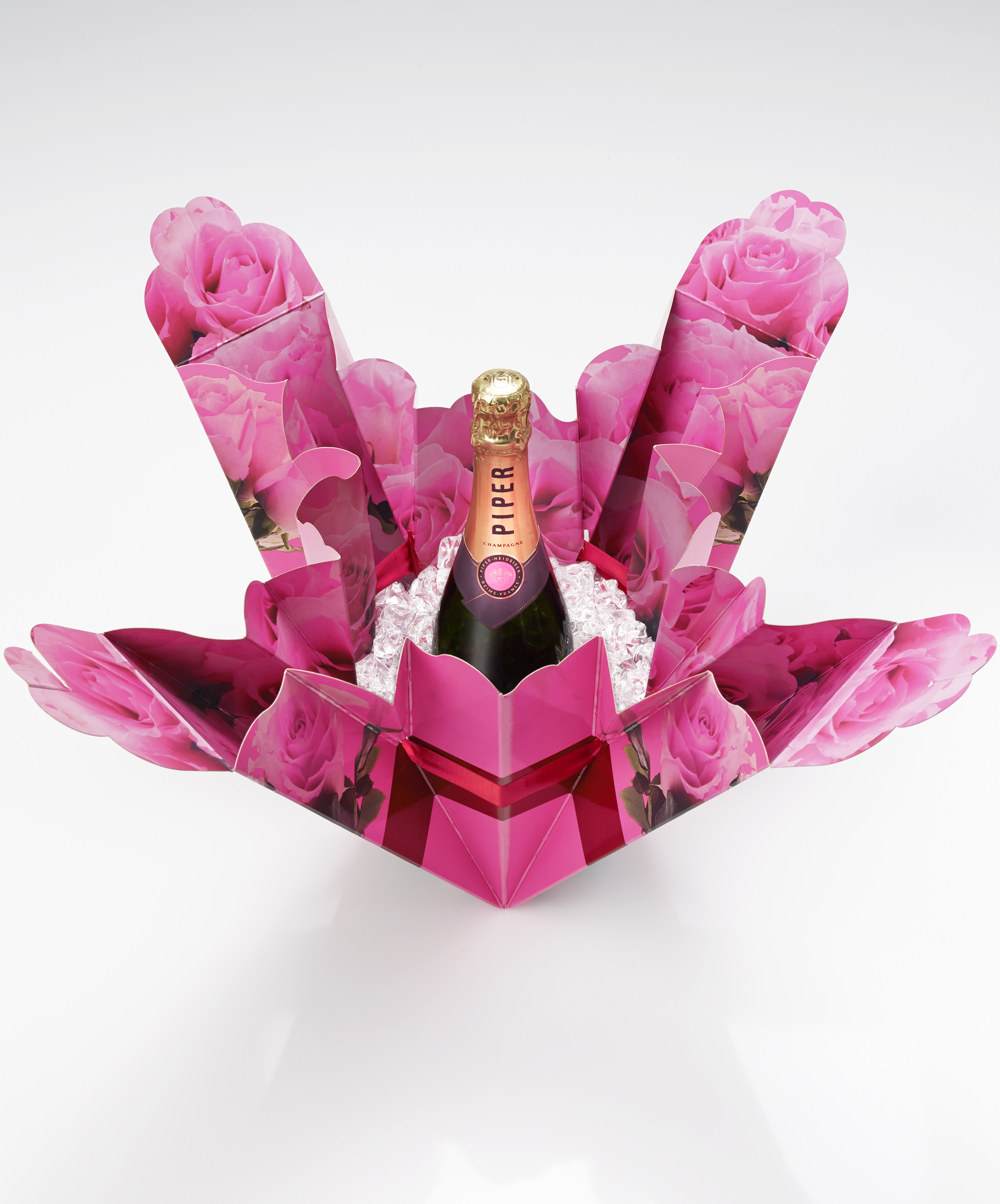 Piper-Heidsieck Rosè Flower: champagne e fiori in un unico regalo