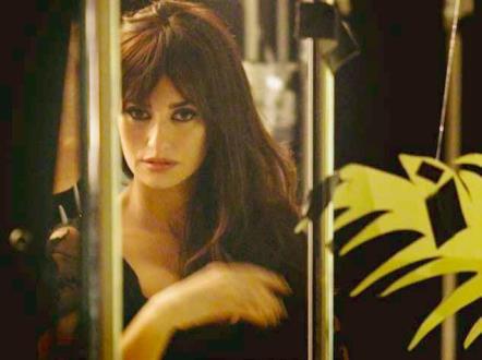 E’ Penélope Cruz la nuova testimonial di Schweppes