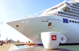 illycaffè sale a bordo delle navi Costa