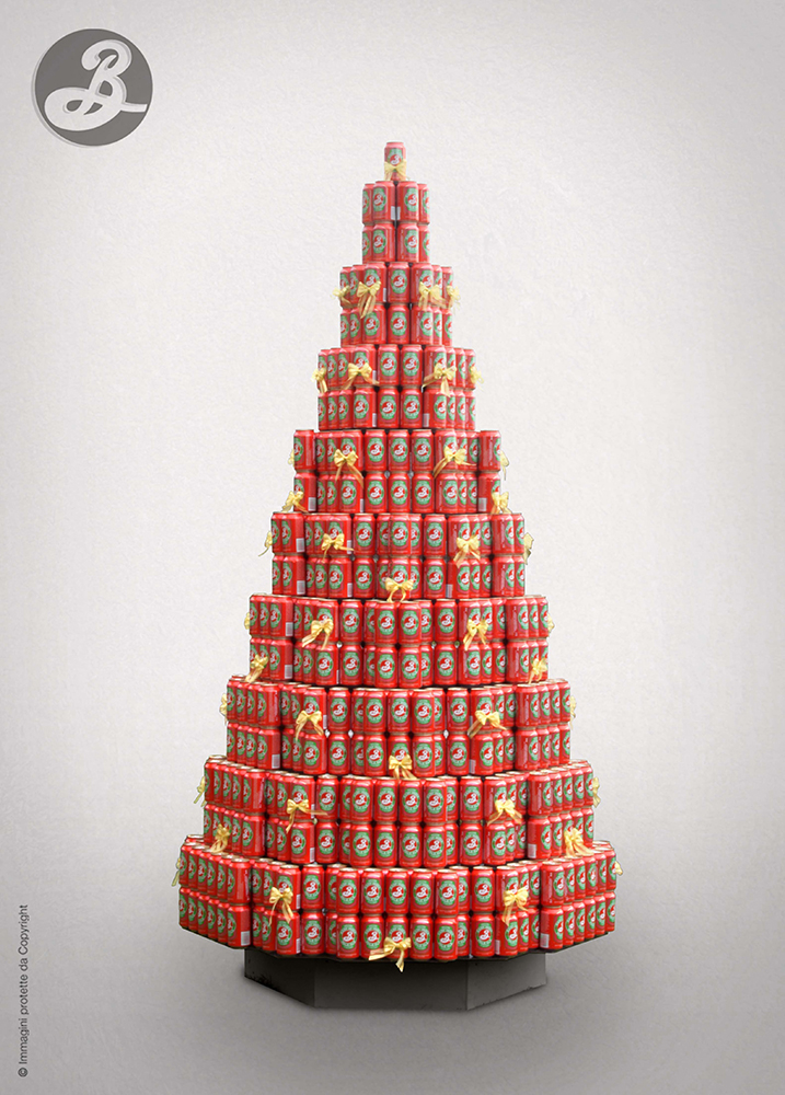 Brooklyn East India Pale Ale per l’arte: l’albero di natale è fatto con le lattine