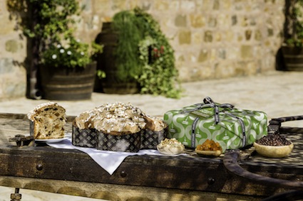 Colomba all’albicocca e cioccolato di Modica, la novità Fiasconaro