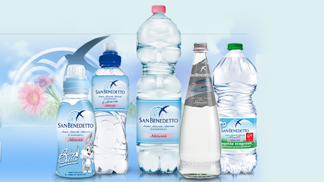 Acqua Minerale San Benedetto a TuttoFood in versione floreale