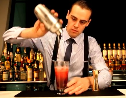 Simone Caporale dà alcuni consigli per vincere THE DISARONNO MIXING STAR