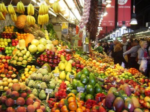 Nielsen, agli italiani piacciono mercati rionali e negozi tradizionali