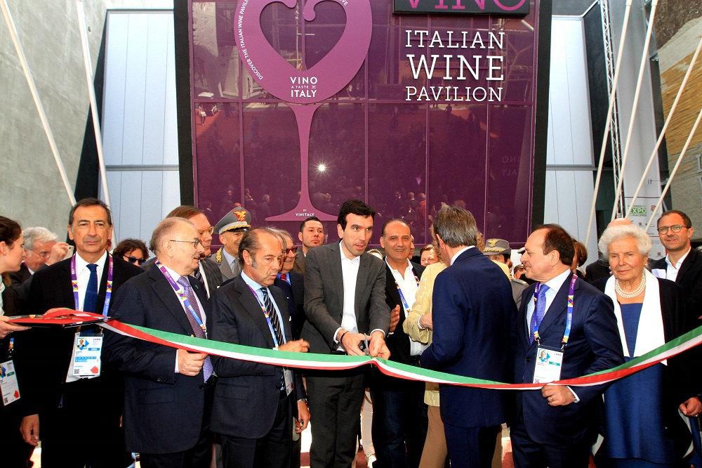 Vino, A Taste of Italy, il Ministro Maurizio Martina all'inaugurazione