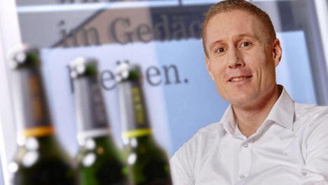 Tell Hedrich, manager AB InBev, licenziato perché ubriaco alla guida