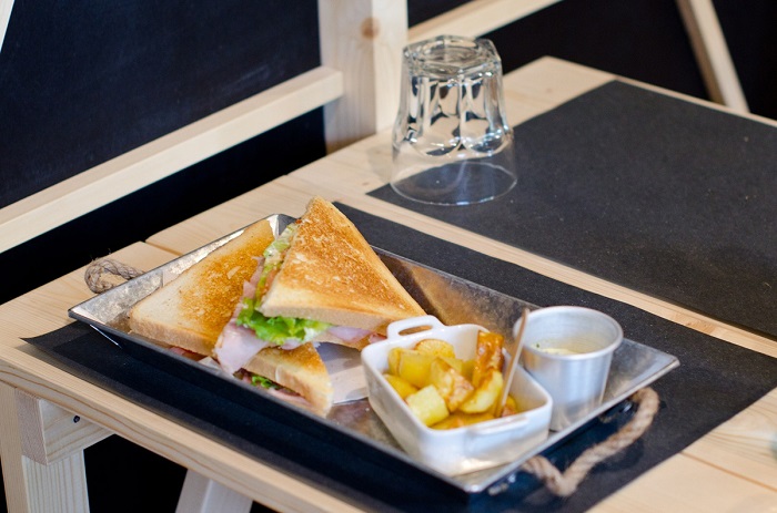 A Milano apre la Toasteria Bistrot, nel cuore del design e della moda