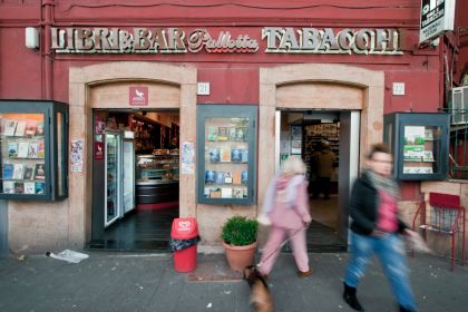 Pane e cultura. Bar Pallotta Roma: via il biliardo, arriva la libreria