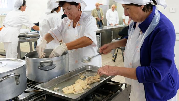 Cibo etnico nelle mense scolastiche? Un quarto degli italiani dice no