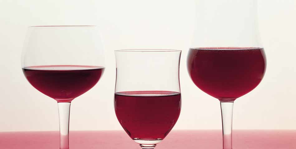 Il vino rosso non fa bene. Cambiano le linee guida nel consumo di alcol in Uk