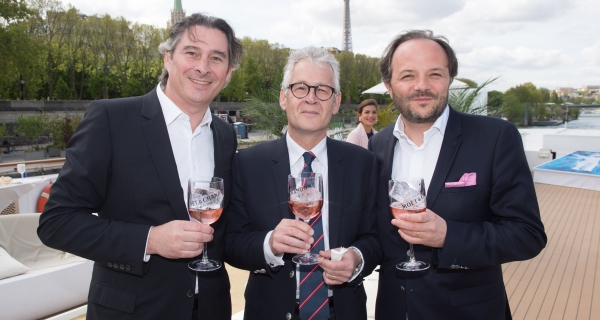 Nuovo Moët Ice Impérial Rosé, un tuffo nell'estate