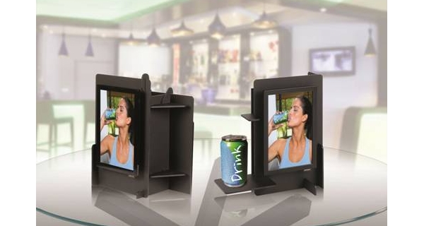 DominoDisplay presenta il totem da banco e-post 10