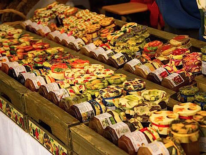 Courmayeur prende i turisti per la gola con il Food Market 