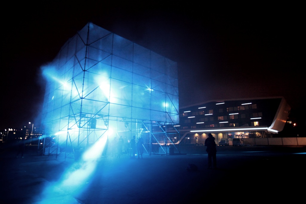 1024 Architecture, installazione di luce di Clay Paky