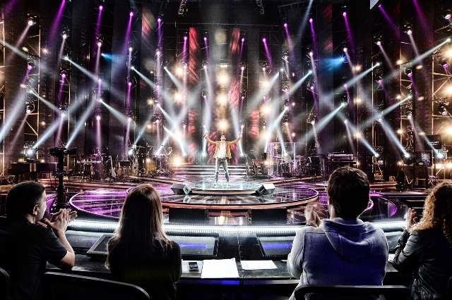 Clay Paky trasforma il club in un talent-show