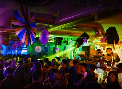 La musica itinerante di KARiON e di LENny dj