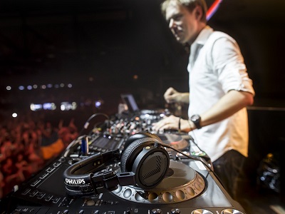 Philips A1-PRO, nuove cuffie da Armin van Buuren