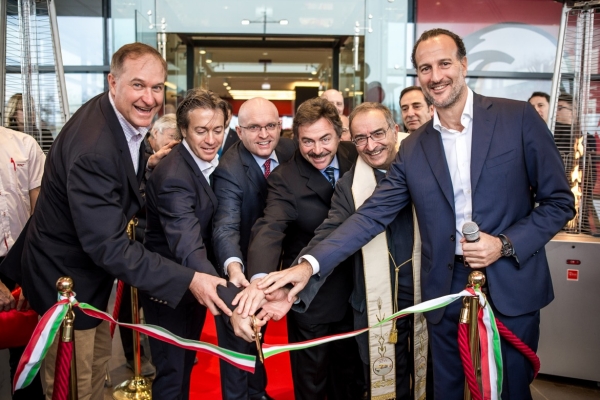 KFC apre il primo ristorante drive thru in Italia