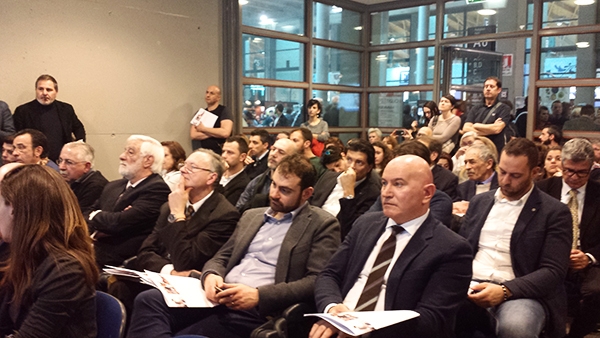 Fipe: meno food, più intrattenimento e servizi nel nuovo bar italiano