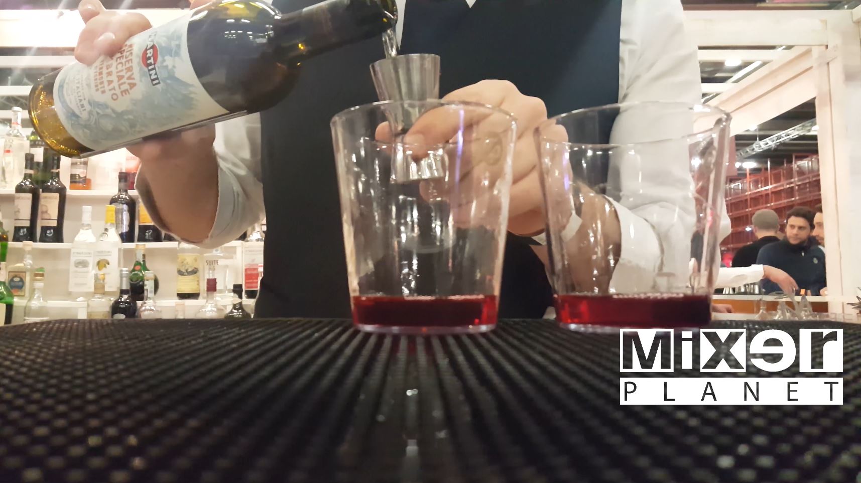 E ora l'amaro diventa protagonista della mixability. VIDEOREPORTAGE
