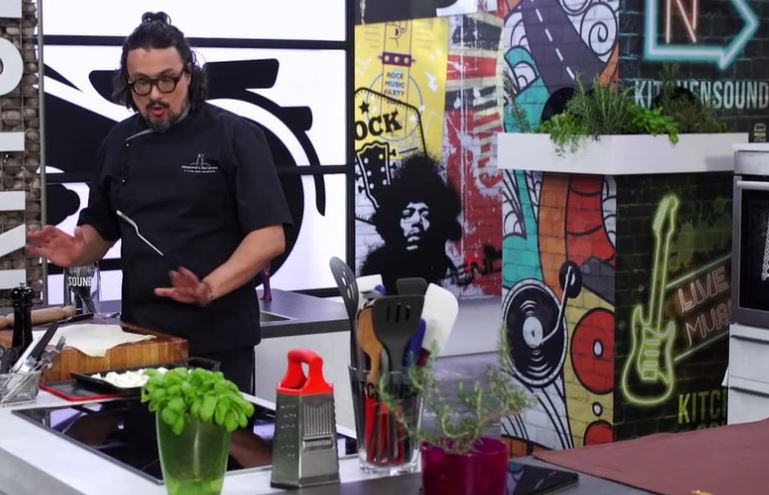 Alessandro Borghese Kitchen Sound, la focaccia di Recco fatta in casa