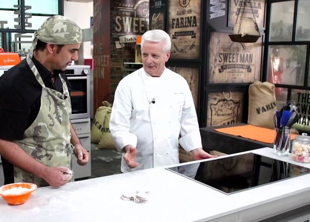 Iginio Massari The Sweetman, sfida a base di... cannoli siciliani VIDEO