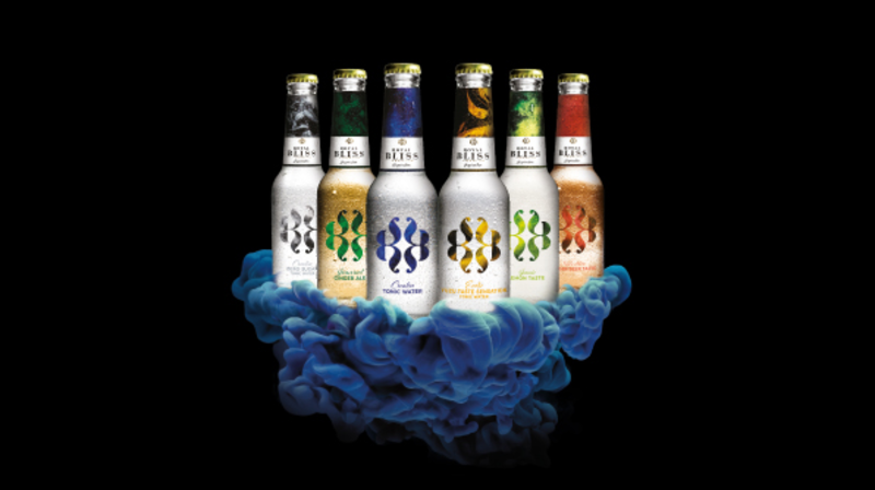 Coca-Cola lancia anche in Italia la gamma premium Royal Bliss