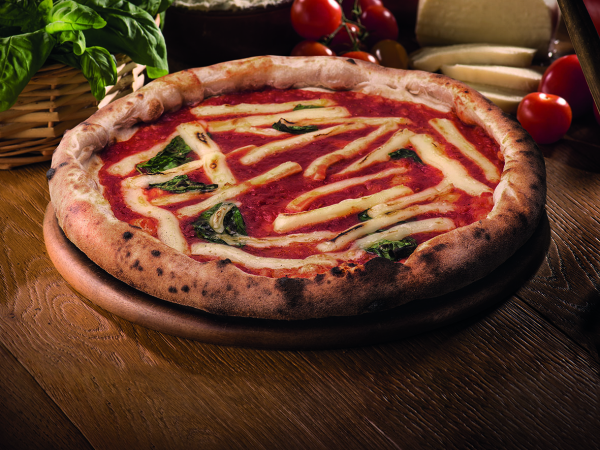 I maestri pizzaioli di A' Pizza presentano la pizza margherita vegana