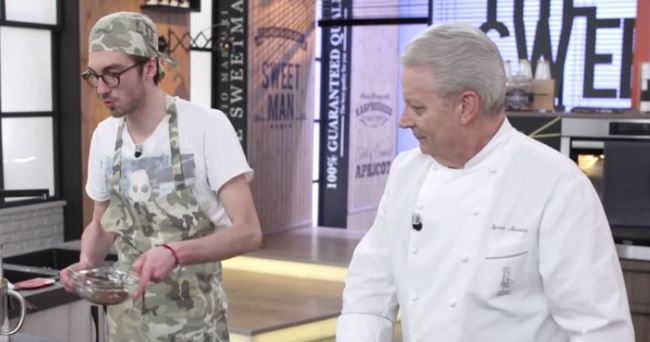 Iginio Massari The Sweetman, un plumcake alla frutta candita. VIDEO