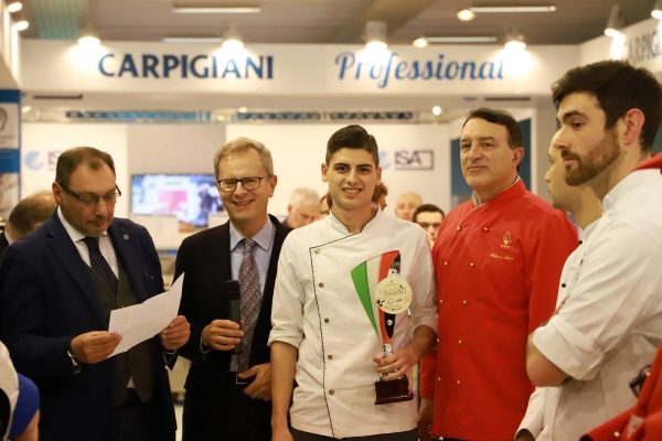 Thomas Infanti vince l'Italian Cup e firma la ricetta del Gelato Day 2019