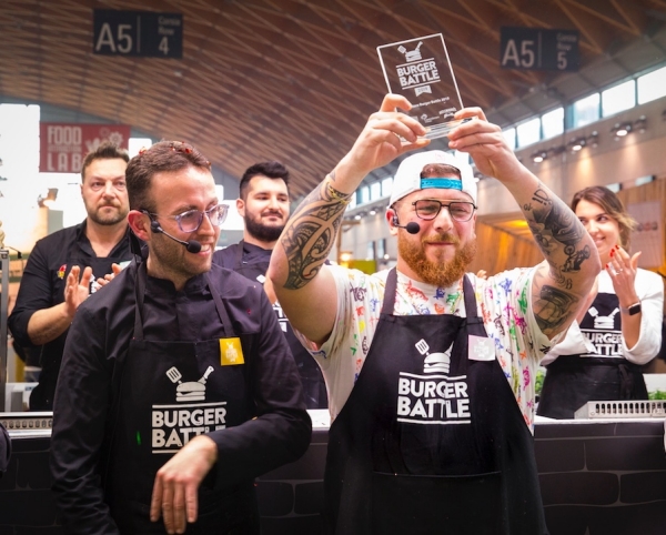 Antonio De Lauro vince la Burger Battle