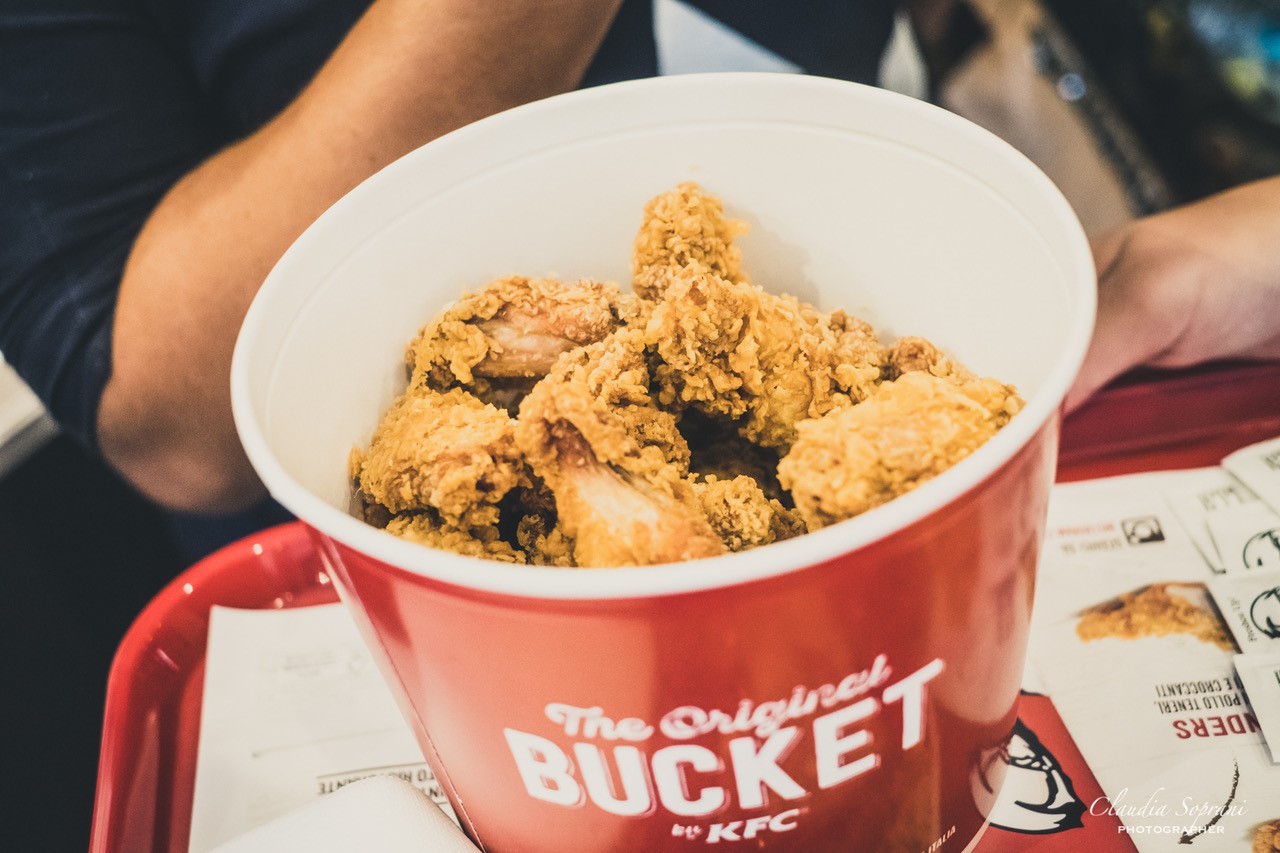 KFC, Kentucky Fried Chicken, sbarca a Bologna Stazione Centrale Mixer