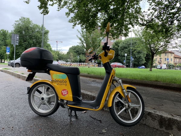 Just Eat: consegne e mobilità sostenibile con MiMoto