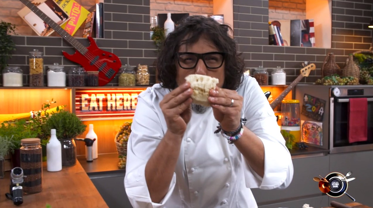 Alessandro Borghese Kitchen Sound, rotolo di zucchine marinate