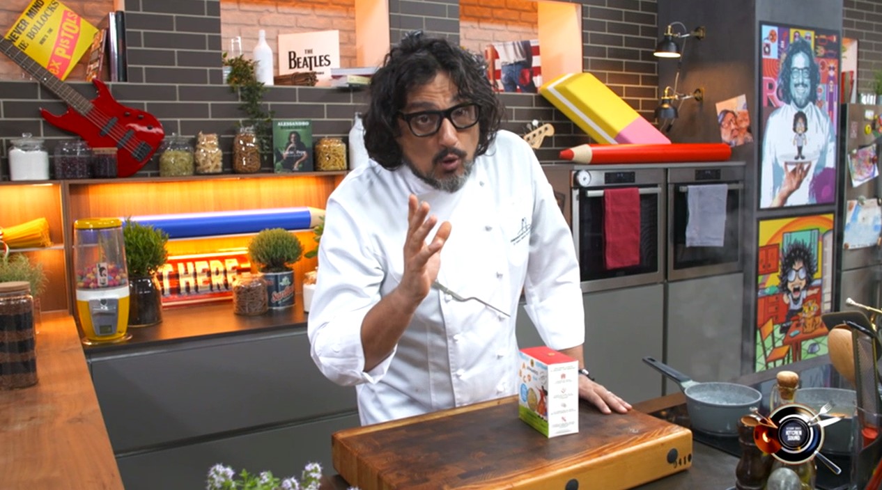 Alessandro Borghese Kitchen Sound Kids, pasta alfabeto. VIDEO