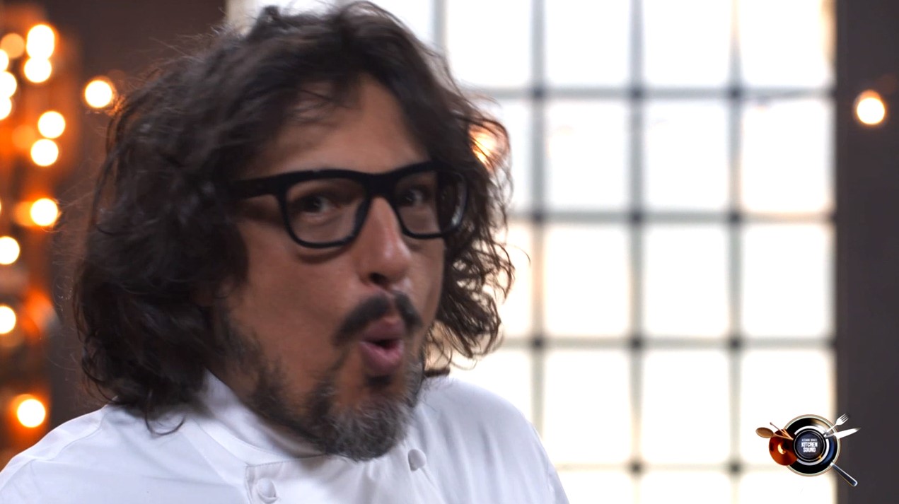 Alessandro Borghese Kitchen Sound, battuta di fassona piemontese. VIDEO