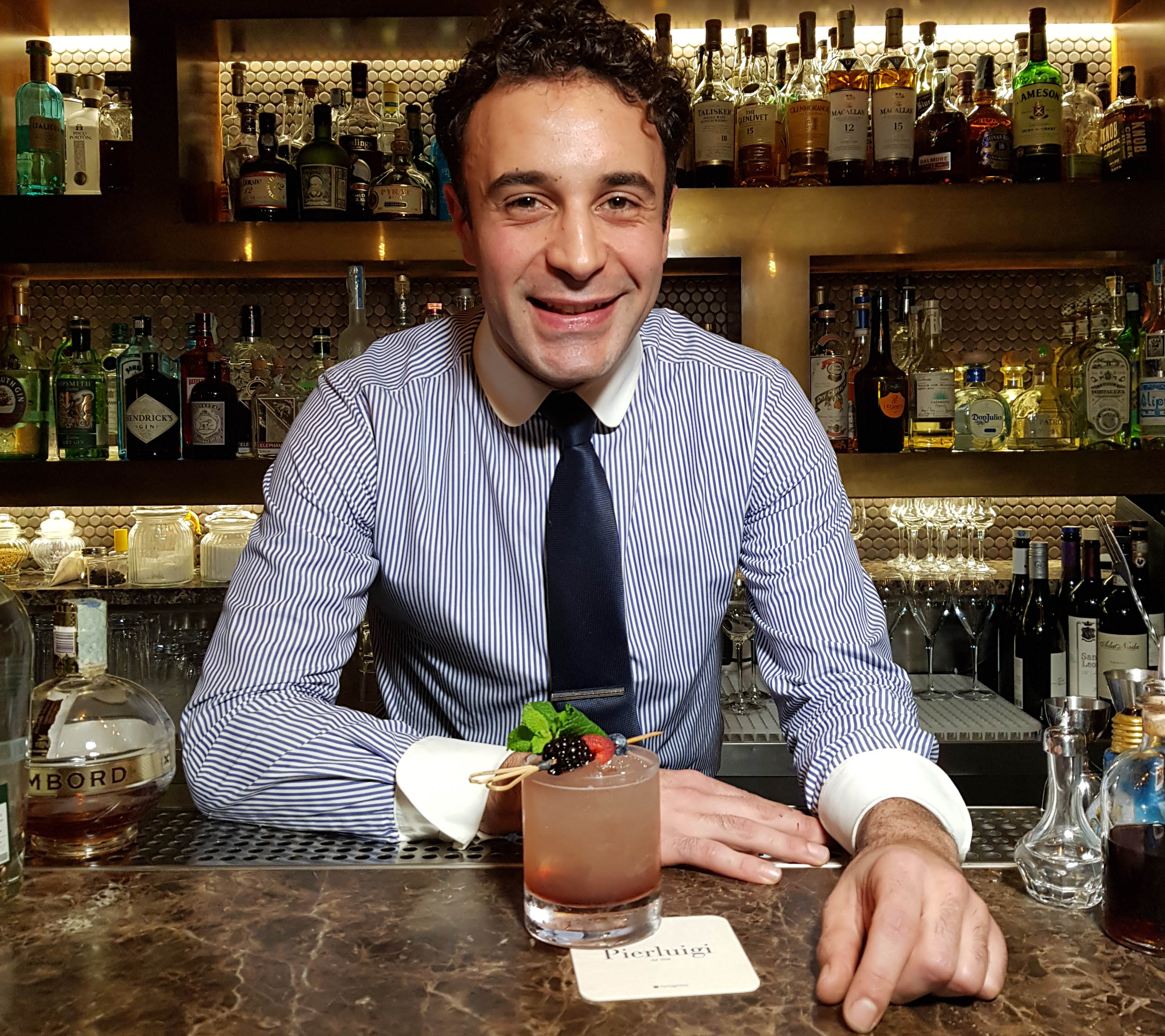 Bramble, il drink di Dick Bradsell che ha rilanciato il gin
