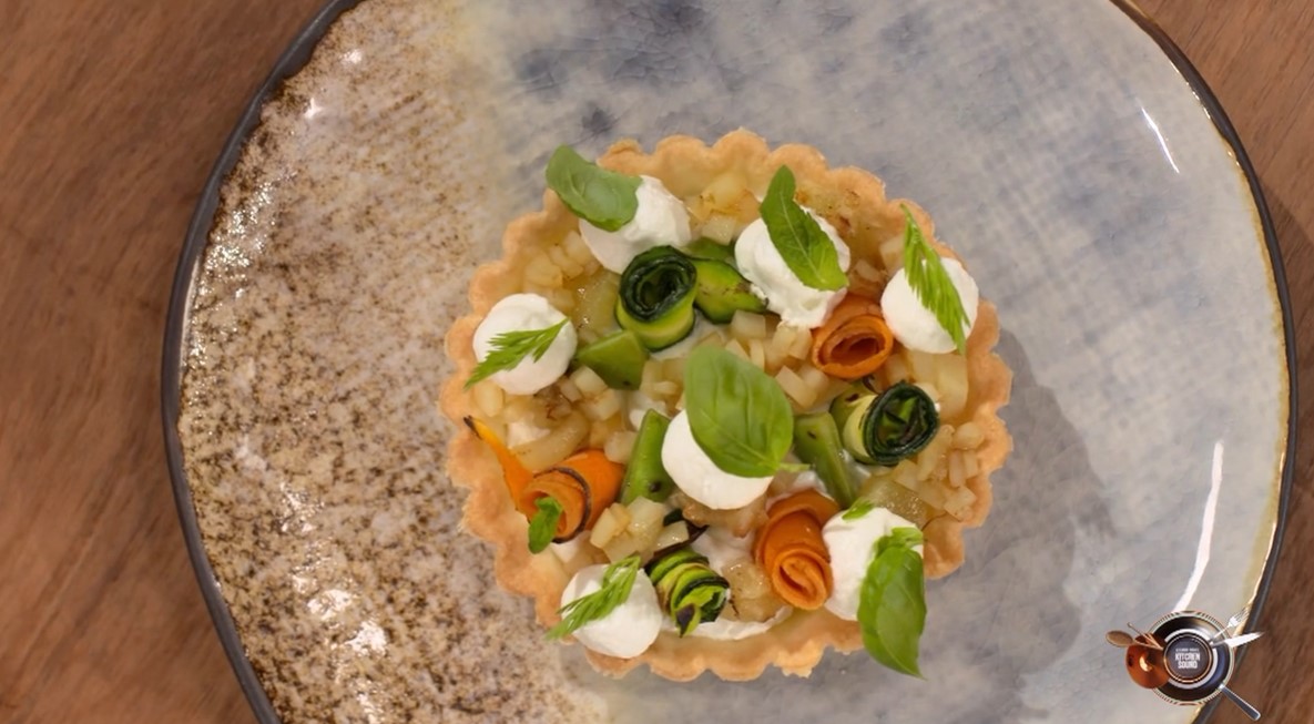 Alessandro Borghese Kitchen Sound: crostatina di verdure. VIDEO