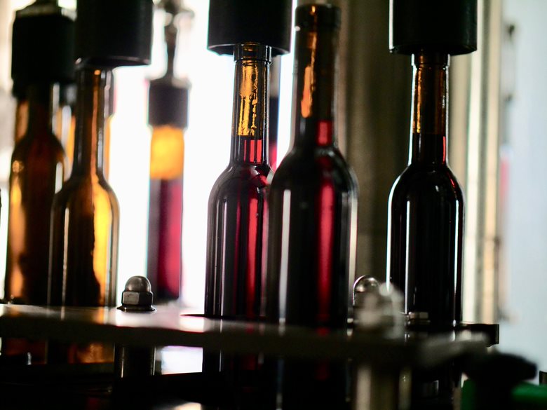 Vino e birra, per l'Europa non ci vuole il bollino nero sulle etichette